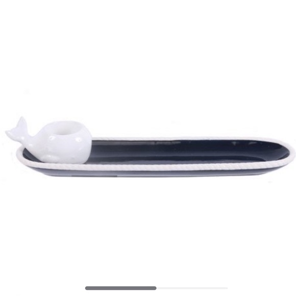dei Dining Nwt White Whale Shaped Toothpick Holder With Matching